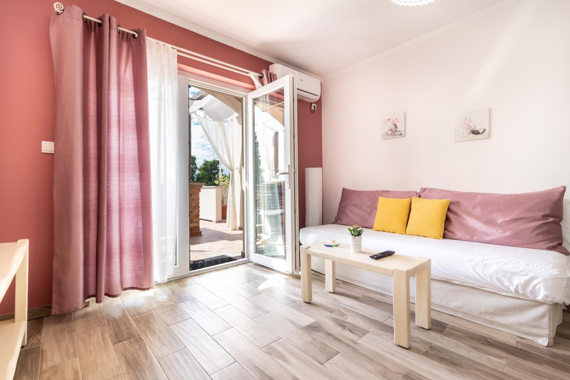 Apartments Vintage Banjol ภายนอก รูปภาพ