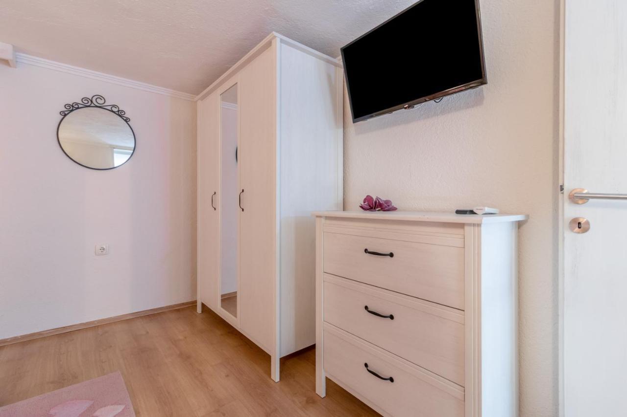 Apartments Vintage Banjol ภายนอก รูปภาพ